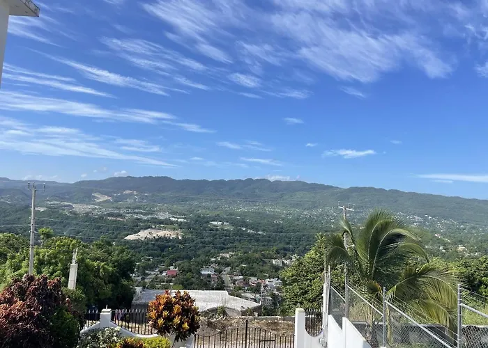 Skyline Suites, Breathtaking Mountains & View Apts *