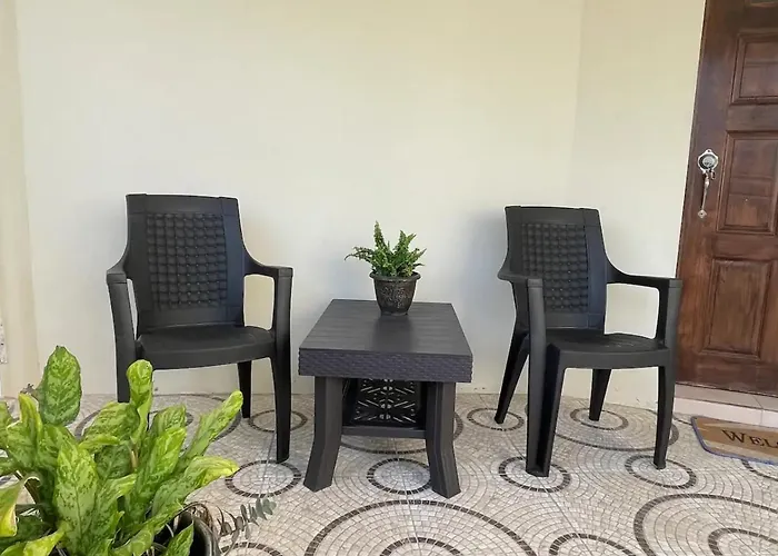Skyline Suites, Breathtaking Mountains & View Apts Apartment